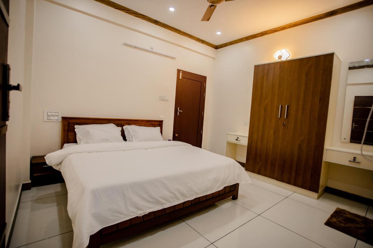 Cliff Way Apartments Varkala Exteriör bild